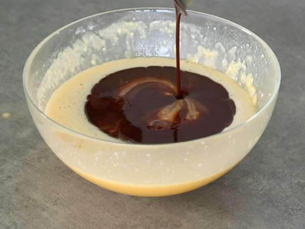 Brownie maradék húsvéti csokoládéval - Előkészítés lépés 2