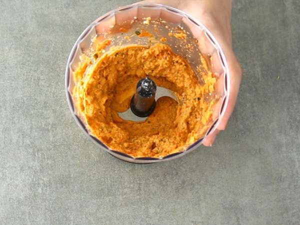 Vörös pesto szósz - Előkészítés lépés 2