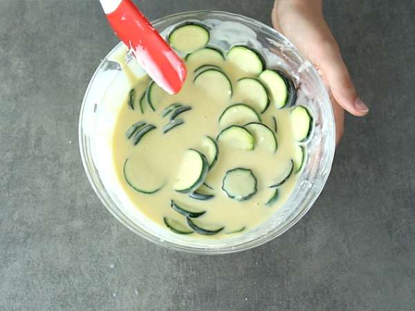 Cukkini és kecskesajtos clafoutis - Előkészítés lépés 2