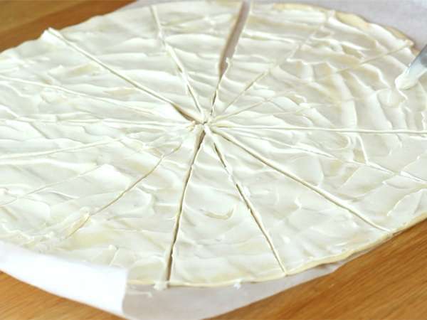 Leveles tésztás croissant sonkával és fromage frais-val - Előkészítés lépés 1