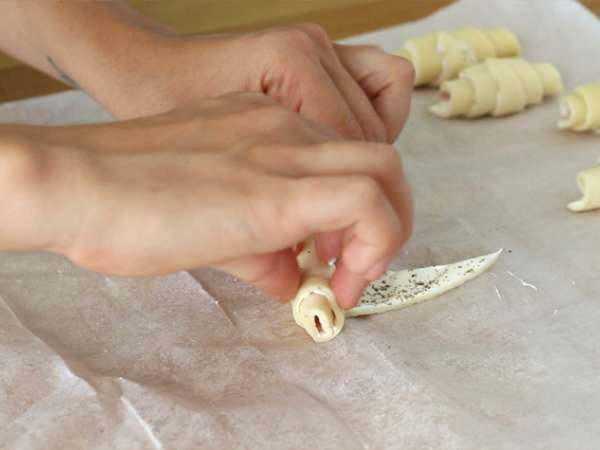 Leveles tésztás croissant sonkával és fromage frais-val - Előkészítés lépés 3