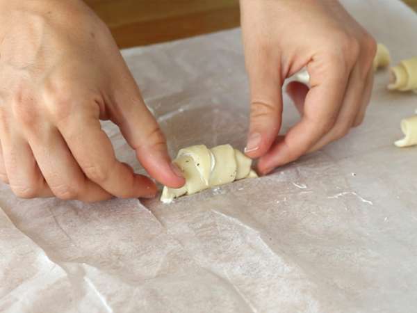 Leveles tésztás croissant sonkával és fromage frais-val - Előkészítés lépés 4