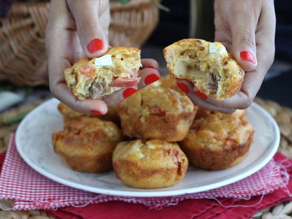 Tonhalas, paradicsomos és fetás muffinok - Előkészítés lépés 5