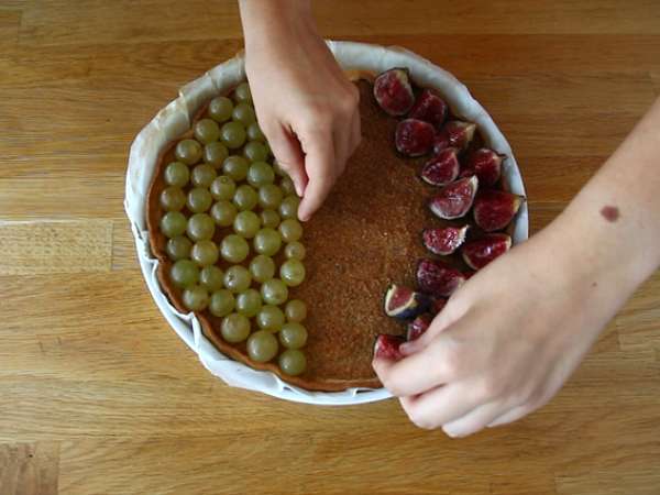 Félig füge, félig szőlő torta - Előkészítés lépés 4