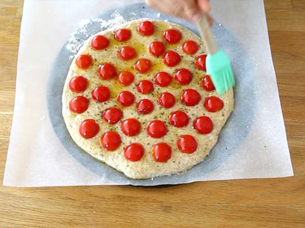Focaccia cseresznyeparadicsommal - Előkészítés lépés 4