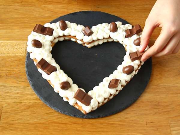 Szív torta au Kinder - Kinder szív torta Valentin-napra - Előkészítés lépés 10
