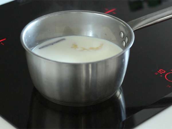Alma és karamell puding croissant-val - Előkészítés lépés 1