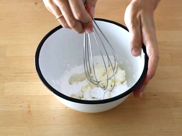 Sárgarépa piskóta sajttorta töltelékkel - Előkészítés lépés 8