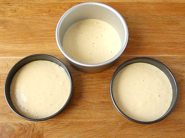 Rétegtorta eperrel és mascarpone krémmel - Előkészítés lépés 4