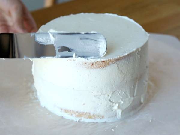 Rétegtorta eperrel és mascarpone krémmel - Előkészítés lépés 10