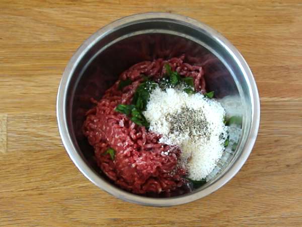 Marhahús és parmezános húsgombócok - Előkészítés lépés 1