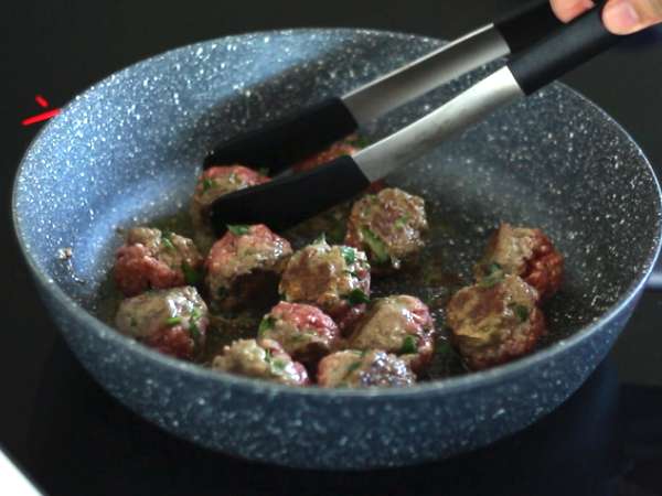 Marhahús és parmezános húsgombócok - Előkészítés lépés 3