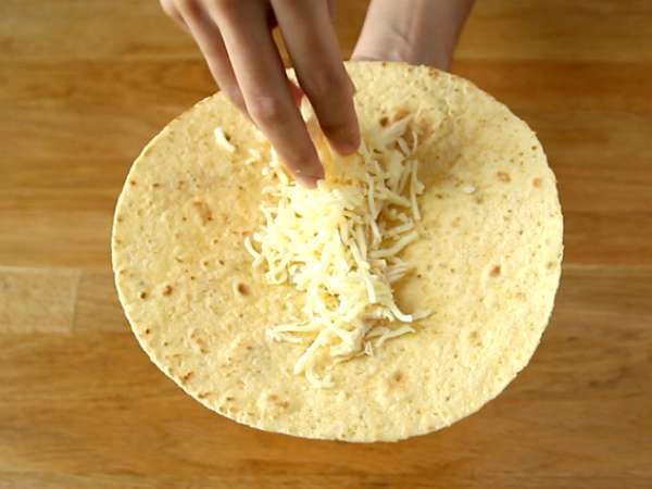 Csirke Enchiladas chili mártással - Előkészítés lépés 4