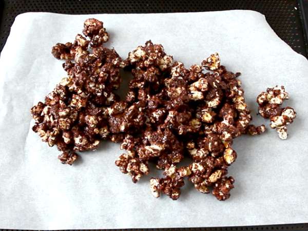 Csokoládé popcorn és mályvacukor - Előkészítés lépés 6