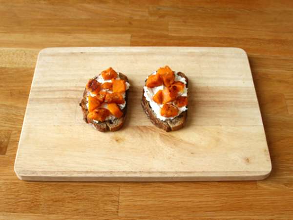 Butternut ricotta és tojás szendvicsek - Előkészítés lépés 2