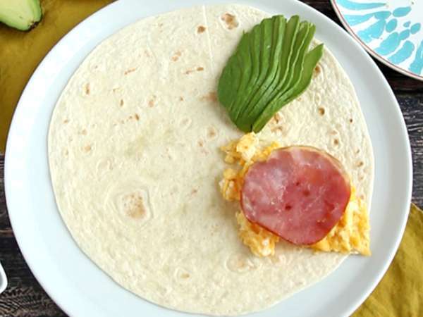 Brunch-stílusú pirított wrap - Tortilla Wrap Hack - Előkészítés lépés 2