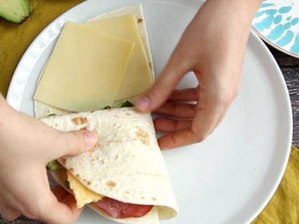 Brunch-stílusú pirított wrap - Tortilla Wrap Hack - Előkészítés lépés 5