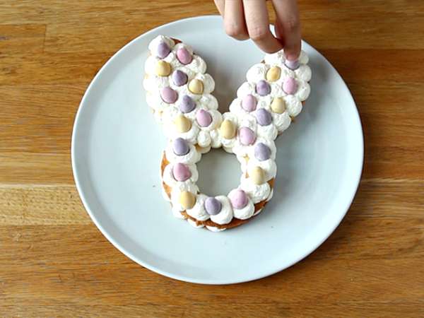 Húsvéti tojás nyuszi torta - Előkészítés lépés 10