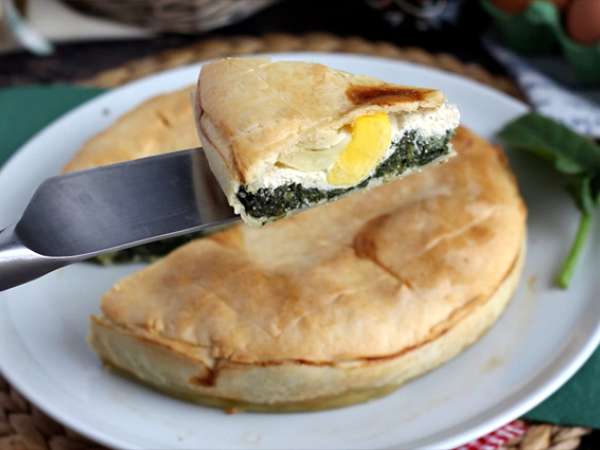 Spenótos, ricottás és tojásos pite - olasz Torta Pasqualina - Előkészítés lépés 9