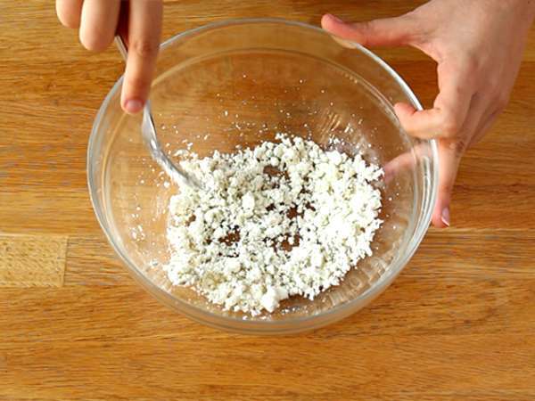 Cukkini és feta pogácsa - Előkészítés lépés 3