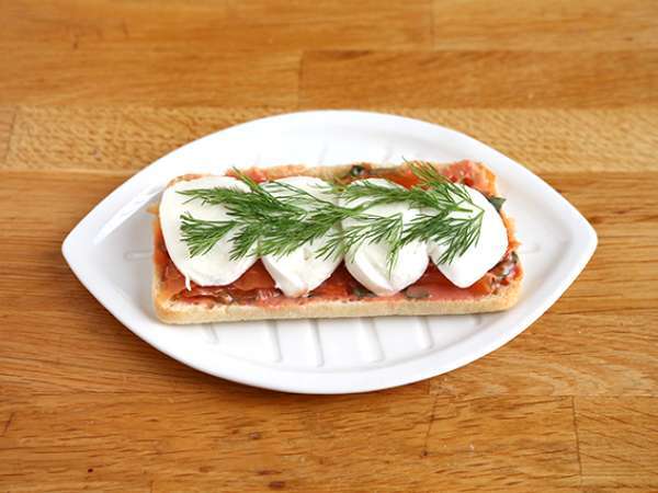 Lazac, mozzarella és kapros panini - Előkészítés lépés 3