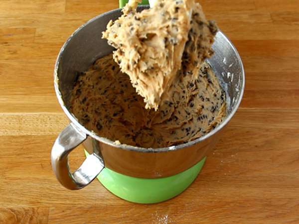 Csokoládé chip cookie torta - Előkészítés lépés 3