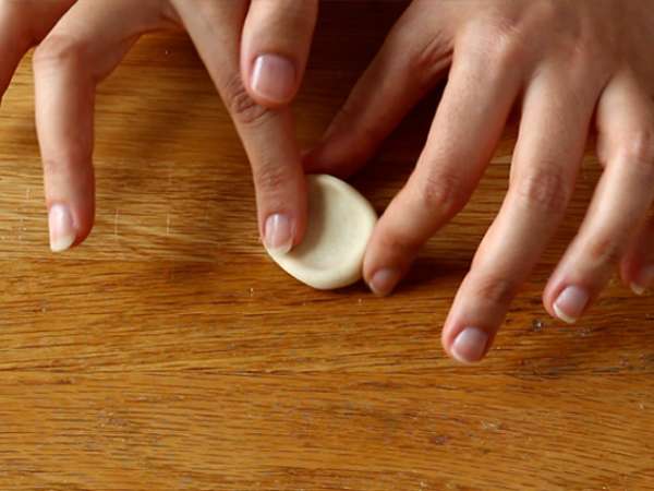 Gyozas csirkével, sárgarépával és gombával - Előkészítés lépés 6