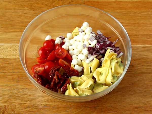 Tortellini és pesto saláta - Előkészítés lépés 2