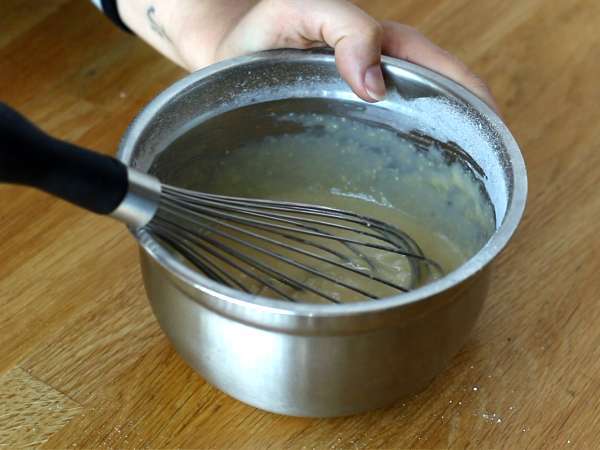 Málna Financiers, a könnyen elkészíthető részletes recept - Előkészítés lépés 3