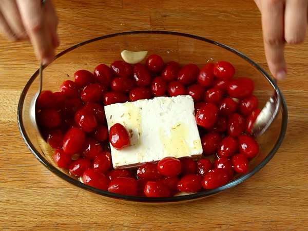 Tagliatelle feta cseresznyeparadicsom - sült feta tészta - Előkészítés lépés 3