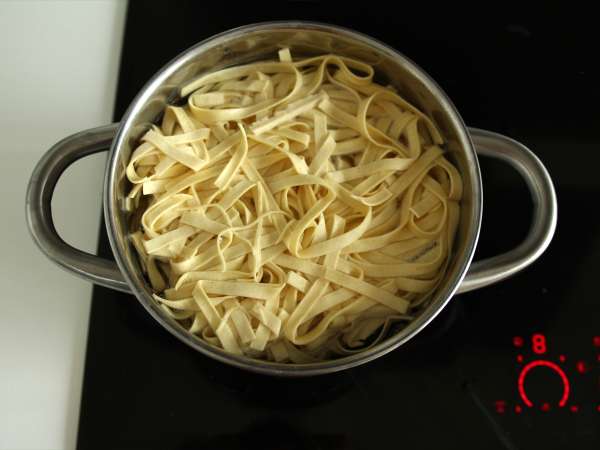 Tagliatelle feta cseresznyeparadicsom - sült feta tészta - Előkészítés lépés 5