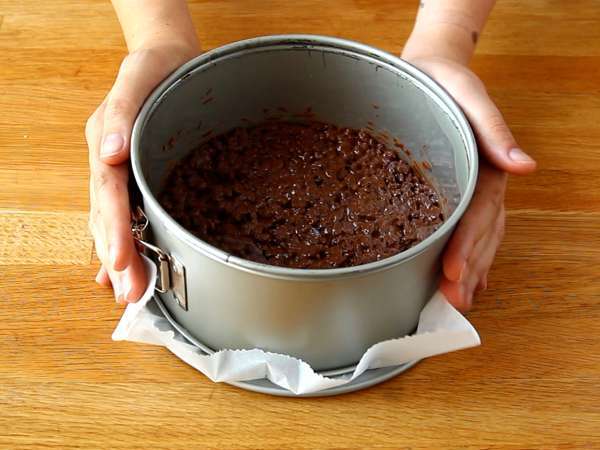 Mesés sütés nélküli Kinder Bueno sajttorta - Előkészítés lépés 1