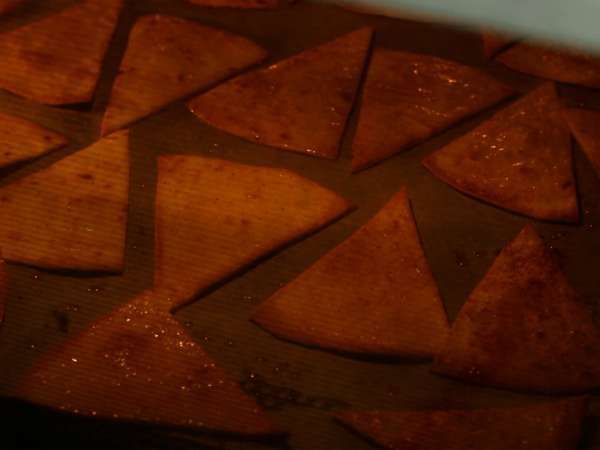 Pico de gallo és házi készítésű tortilla chipsek - Előkészítés lépés 5