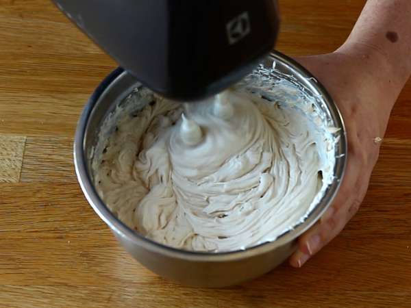 Sütés nélküli sajttorta speculoos keksszel - Előkészítés lépés 3