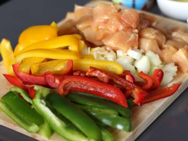 Express Basquaise csirke a Cookeóban - Előkészítés lépés 1