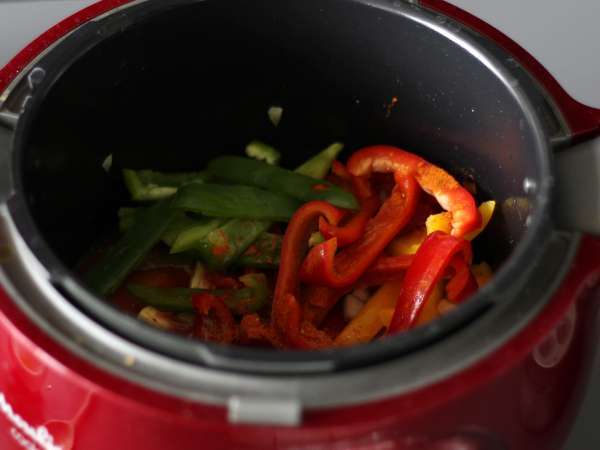 Express Basquaise csirke a Cookeóban - Előkészítés lépés 3