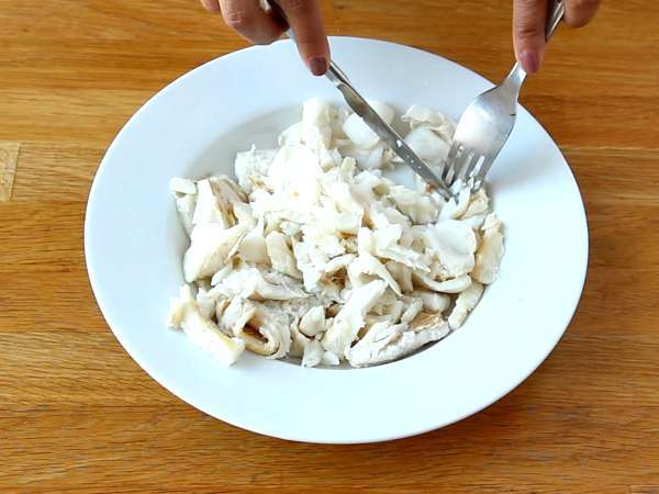 Bacalhau à Brás, egy egyszerű és ízletes hagyományos portugál recept - Előkészítés lépés 2