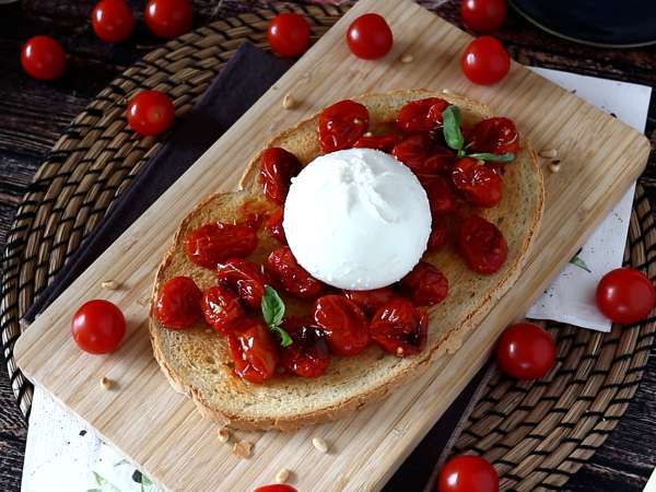 Sült paradicsom és burrata bruschetta - Előkészítés lépés 4