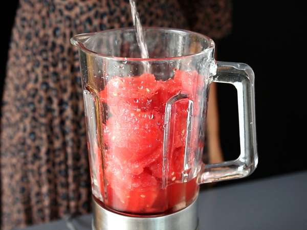 Görögdinnye frosé: a szuperfrissítő granita koktél rozéval! - Előkészítés lépés 3
