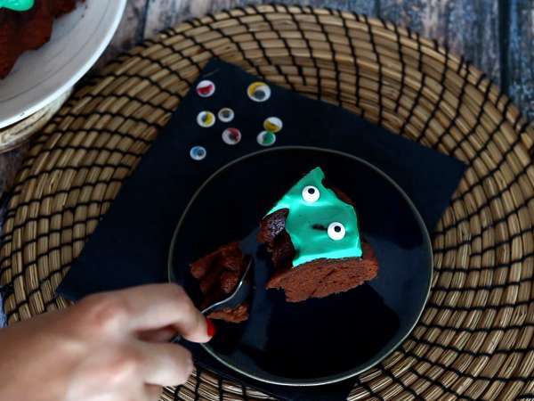 Halloween Bundt torta, az ínycsiklandó csokoládé Bundt torta - Előkészítés lépés 8