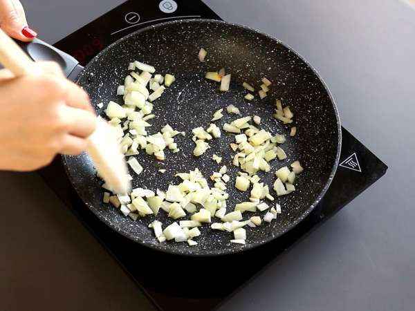 Csicseriborsó curry, a szuper ínyenc vegán recept - Előkészítés lépés 1