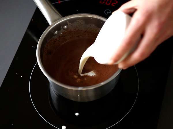 Csokoládé és nugát csészék. Egyszerű recept - Előkészítés lépés 10