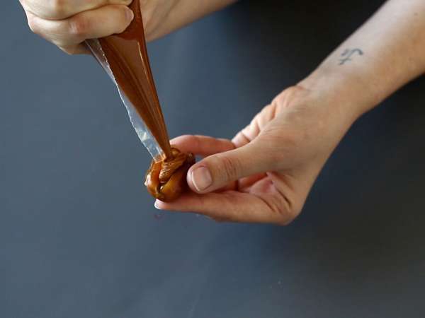 Házi készítésű Snickers: datolya, mogyoró és csokoládé - egészséges snack hozzáadott cukor nélkül. - Előkészítés lépés 2