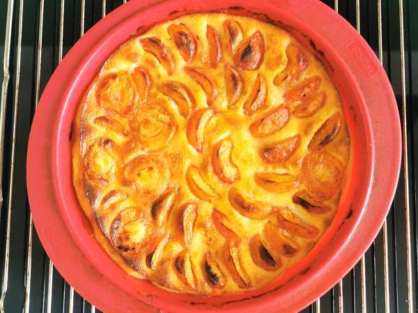 Könnyű sárgabarack clafoutis - Előkészítés lépés 8