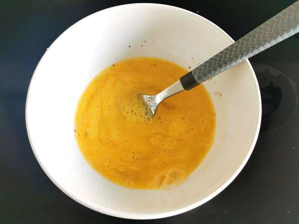 Sajtos omlett, az expressz recept 5 perc alatt kész! - Előkészítés lépés 2