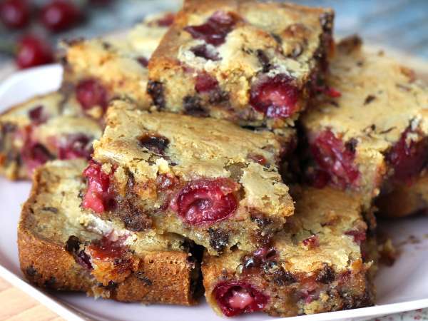 Blondie cseresznye és csokoládé, a tökéletes ropogós és fondant torta - Előkészítés lépés 6