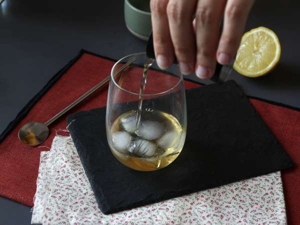 Spritz St-Germain bodzaviráglikőrrel, a nyár ultra-friss koktélja - Előkészítés lépés 2