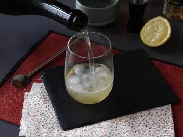 Spritz St-Germain bodzaviráglikőrrel, a nyár ultra-friss koktélja - Előkészítés lépés 3