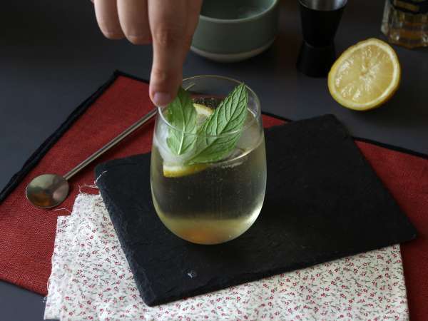 Spritz St-Germain bodzaviráglikőrrel, a nyár ultra-friss koktélja - Előkészítés lépés 5