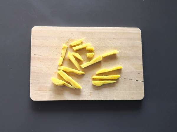 Uborka, lime, menta és gyömbér ízesítésű víz - Előkészítés lépés 2